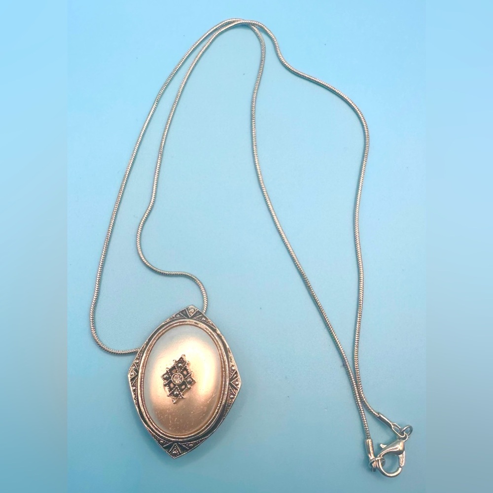 Avon Chesterfield Oval Pearl&Rhinestone Convertible Brooch/Pendant Necklace 1980 - Picture 8 of 8